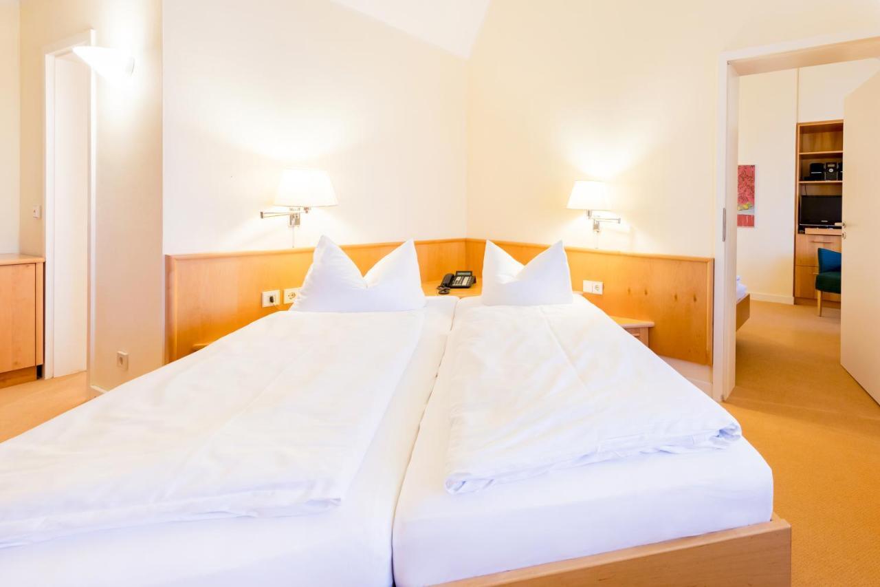 Schlosshotel Eyba Bad Blankenburg Esterno foto