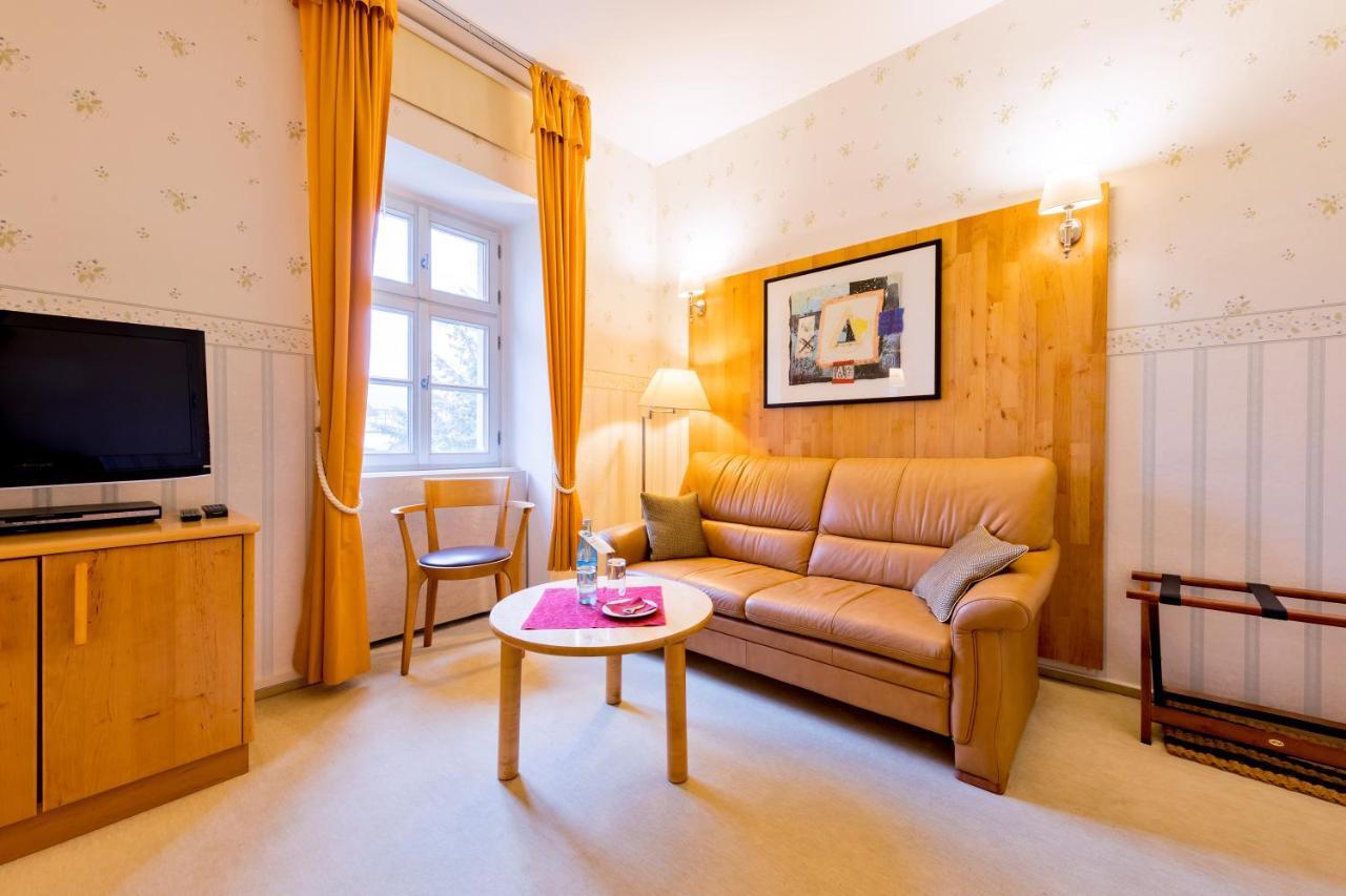 Schlosshotel Eyba Bad Blankenburg Esterno foto