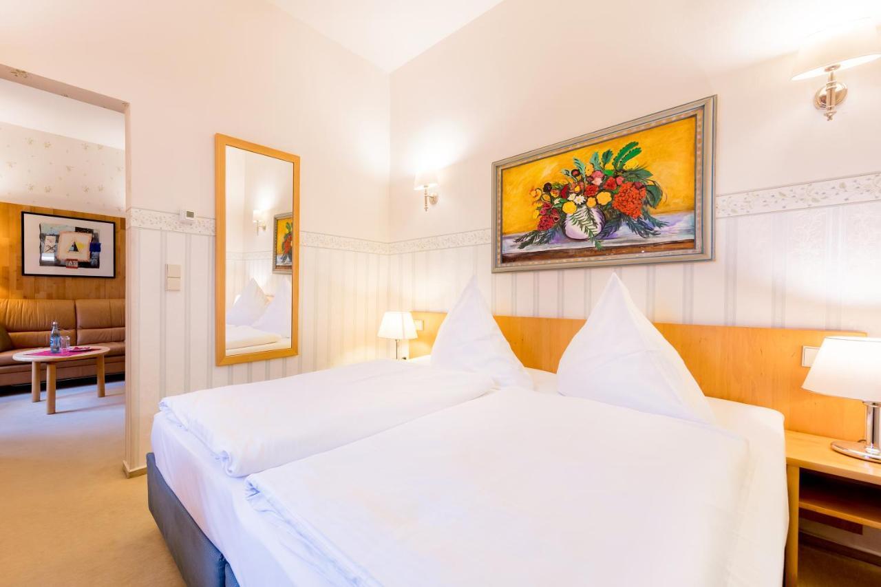 Schlosshotel Eyba Bad Blankenburg Esterno foto